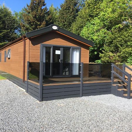 Atlas Ovation Lodge Auchterarder Bagian luar foto
